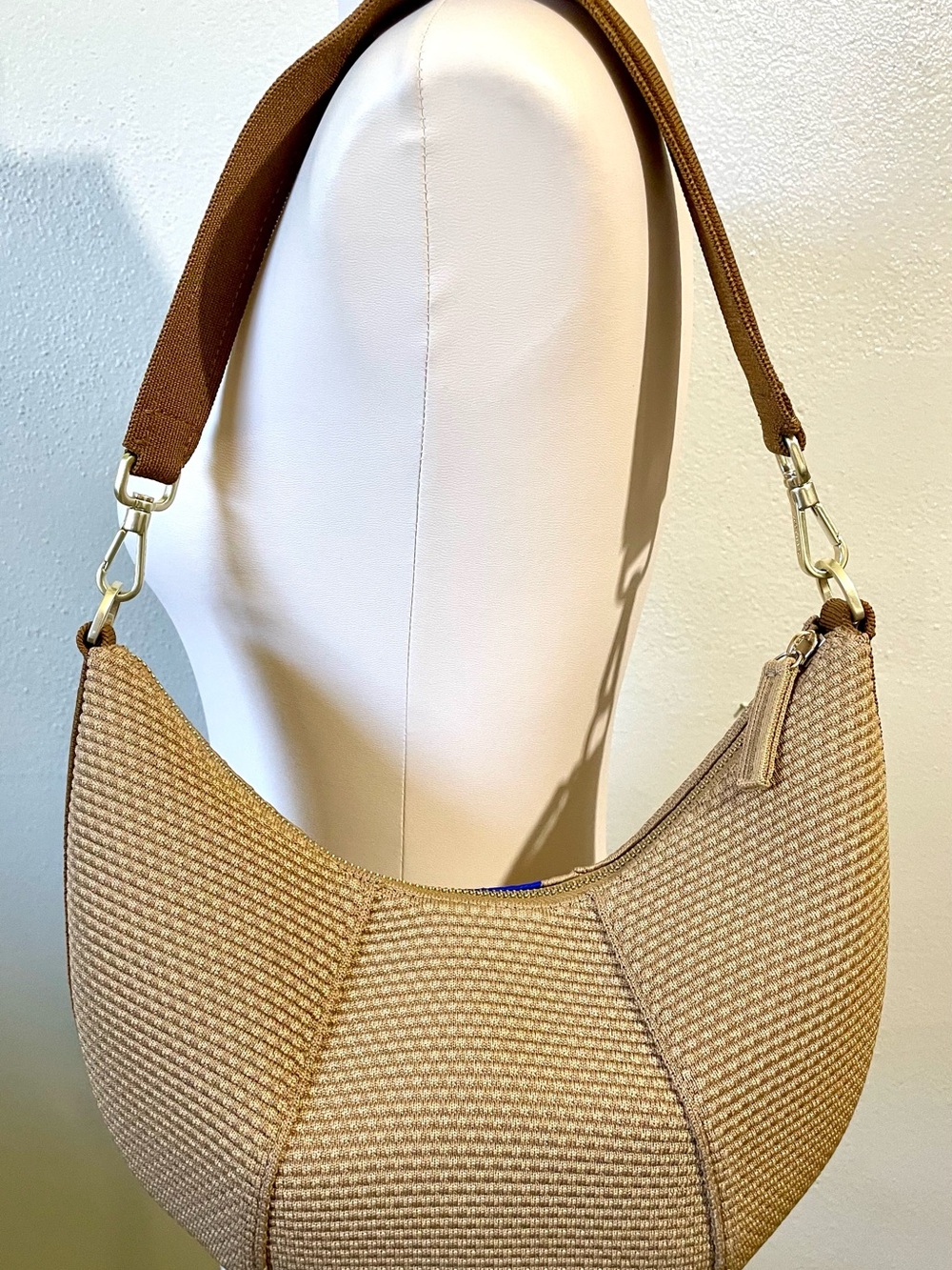 Rothy’s The Hobo Shoulder Bag Brown Woven Knit Crescent Recycled Handbag Purse - Picture 3 of 11